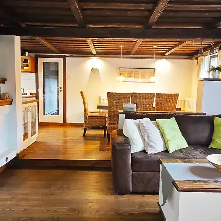 West Spazio * Простршедни Бечва