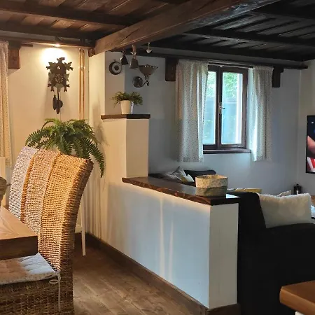 West Spazio * Простршедни Бечва